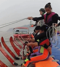 |搞笑GIF:只要功夫深 铁柱磨成针