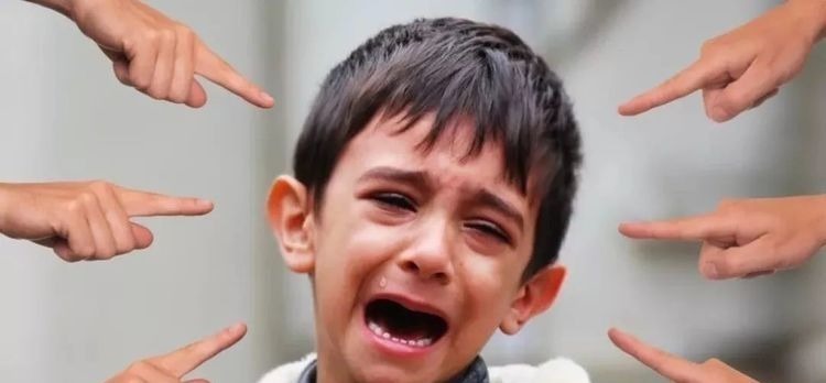 奶奶|这4种行为孩子觉得很丢脸,父母却沾沾自喜引以为傲,你做过吗?