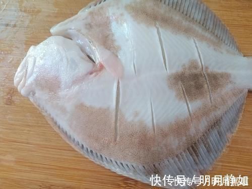 软骨鱼|这鱼长得奇丑，身上都是宝，没有坚硬的鱼刺，这样做口感鲜嫩好吃