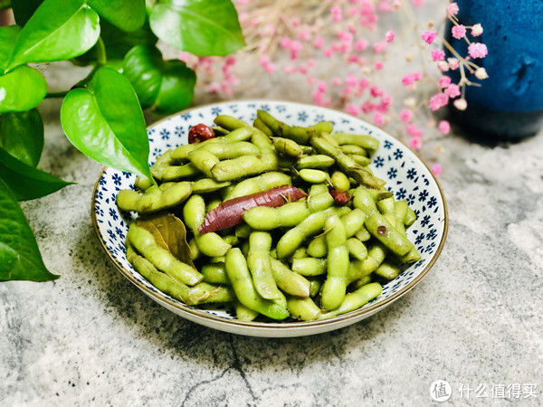 鲜嫩|烧烤店师傅透漏：煮毛豆多加一步，颜色翠绿还入味儿，想不香都难