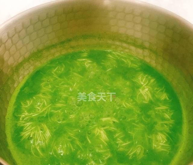营养|菠菜浓汤面,补充氨基酸,能提高宝宝免疫力,营养更均衡