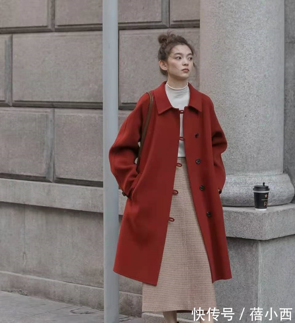 秋天|建议30+女性多穿“毛呢半身裙”,掌握3个搭配要点,时尚又显气质