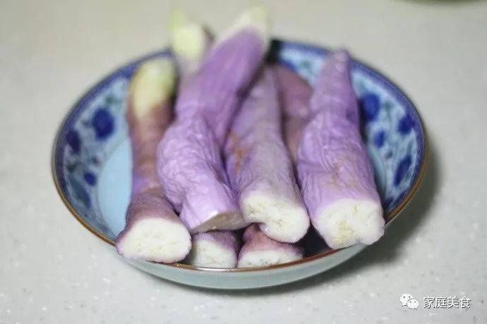 茄子照这么做，又省油又好吃，零厨艺也一学即会！