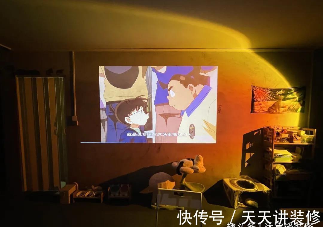 家居|没钱装修,直接住进毛坯房里,这对夫妻的“原始生活”却意外走红