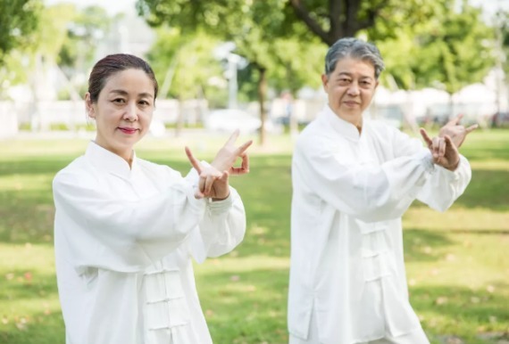 医生|医生提醒“害惨”老年人的5个养生误区，别再越陷越深