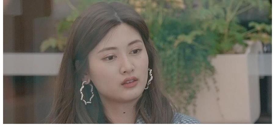 心動的信號|心動的信號4：女2喂男1吃東西，女4也很主動，送男1專屬禮物