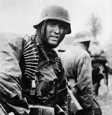 美军|二战晚期德军垂死挣扎:两辆豹式击毁美军数十辆坦克