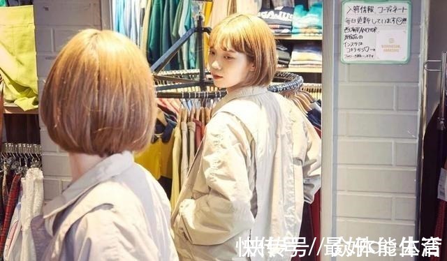 年代感 现在的潮人只有2种穿古着的和穿新衣服的!