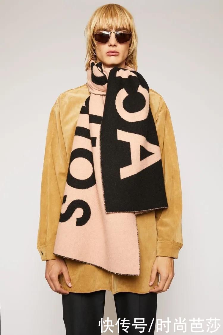  围巾|会挑围巾的女孩，衣Q不会太低，比如Jennie