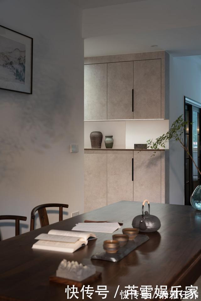 庭院|取消客厅三件套,只摆一张大长桌,79㎡的家简洁质朴,太满意了