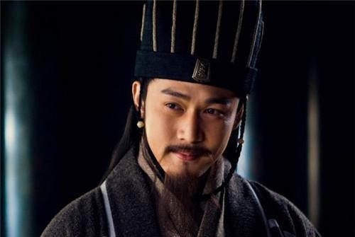 诸葛亮|曹操为何宁肯射光10万支箭,也不愿在箭上点火?专家:点火就输了