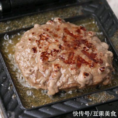 黄瓜|超扎实超满足的黄瓜牛肉饼芝士米汉堡
