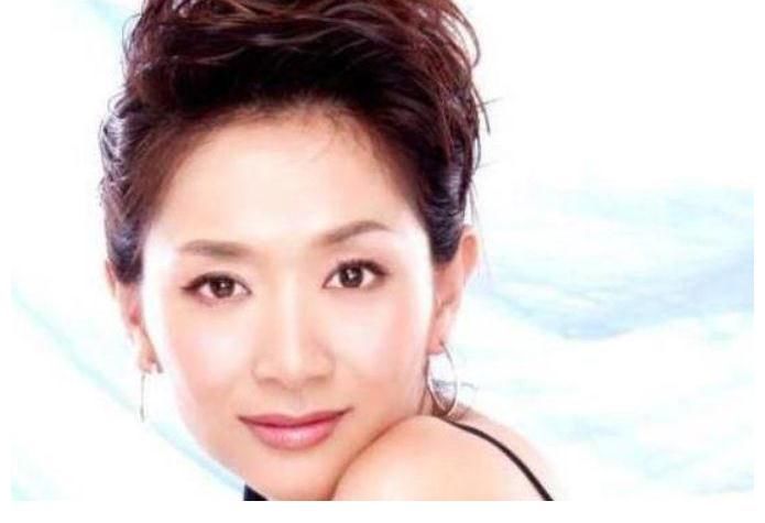 盆友|王芳不再隱瞞，揭開與王為念的真實關(guān)系，這就是單身至今的理由？