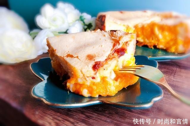 一碗糯米粉、一个蒸红薯,拌一拌、烤一烤,外脆里糯,香甜还爆浆