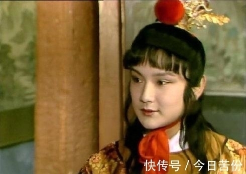 黛玉&在王夫人面前,薛宝钗两次撵贾宝玉去哄林妹妹,是为他们好吗?