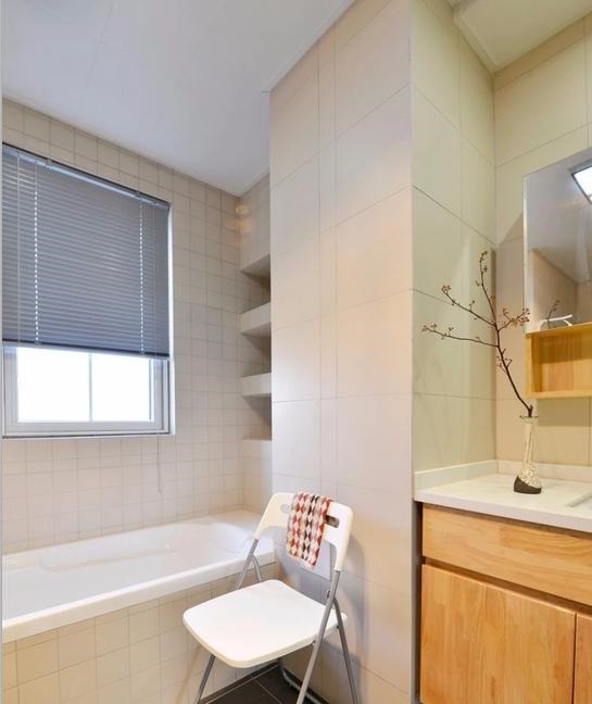 给我感觉|老公坚持不买餐桌,阳台抬高10公分,瞬间多一房,完工后我懵了