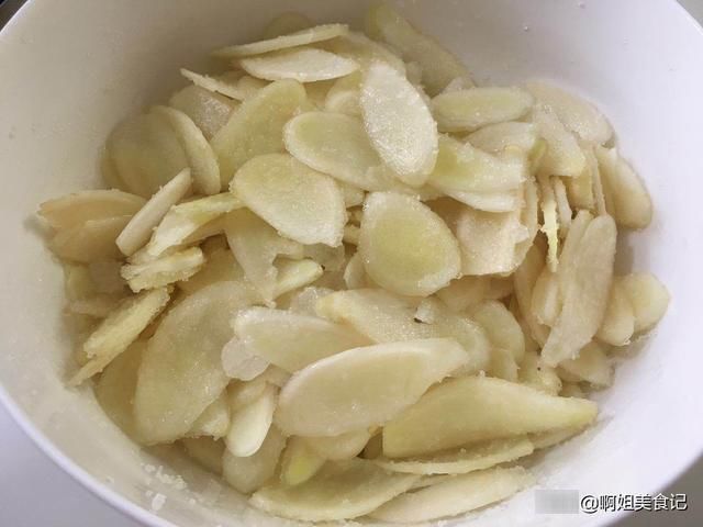 冰糖|三伏天，女人最该吃的是它，驱寒暖胃，好吃又养生