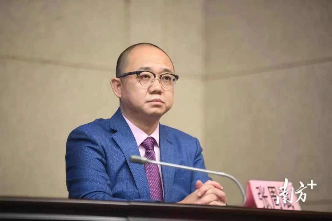 新冠病毒|“这次病毒传播速度非常快，传播力很强！”广东又见祖孙三代感染，其中1岁幼儿确诊