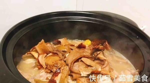 菌子|这菜只在这个季节才有，比肉还贵，常常供不应求，孩子常吃身体好