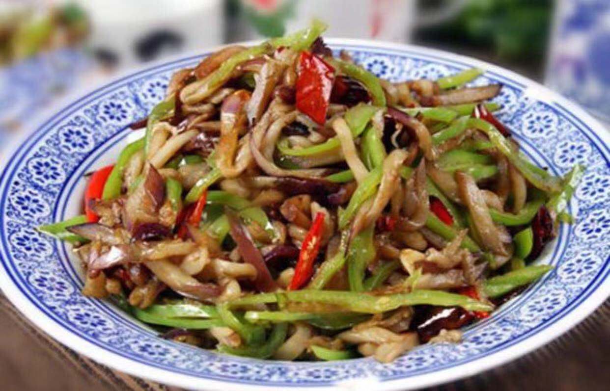 你还在做红烧茄子换成“如此”炒,味道不比红烧茄子的差