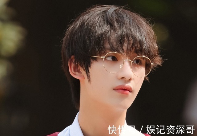 廣電新規(guī):主持人必須持證上崗,王一博:是不是針對(duì)我?