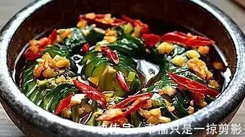 看似简单的家常菜,味道却相当美妙!越吃越香,瞬间饭菜都吃光!