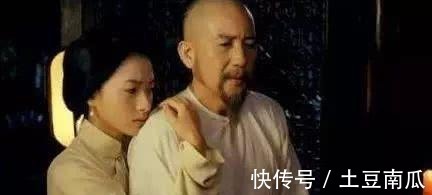 下联|才女为为躲避秀才,出一上联,没想到秀才的回答,令她羞愧不已!