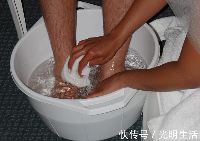 秘笈|113岁老人吸烟又喝酒,却说长寿不难,老人的养生秘笈值得借鉴