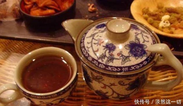 泡水喝|老中医最爱用它泡水喝排毒抗衰老，7天变化邻居看了都赞叹