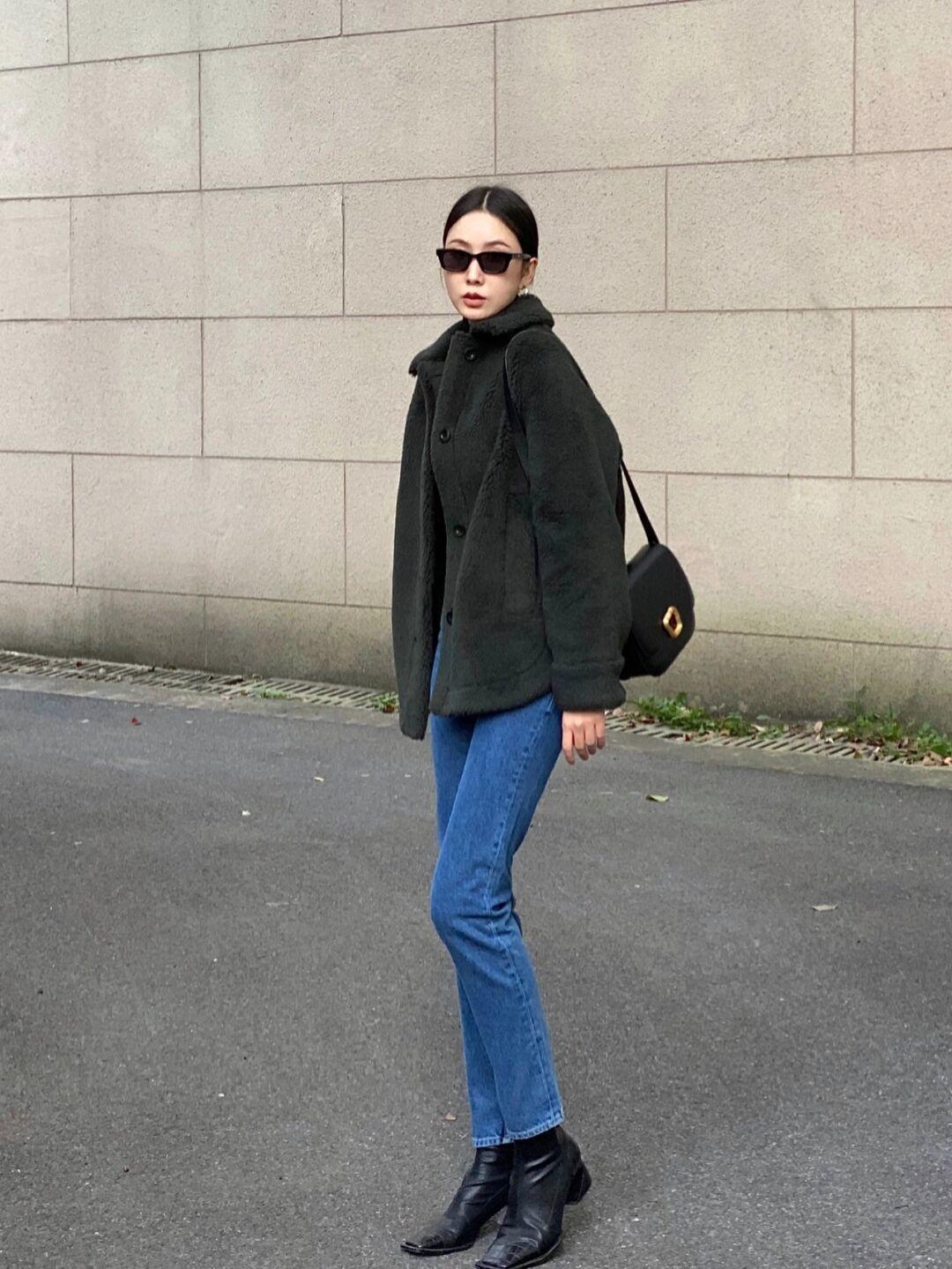 穿搭|冬季保暖穿搭还得看“泰迪绒外套”,时髦精致又有个性,美得高级