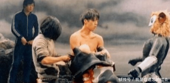 奥特曼|终于明白为什么女奥特曼那么少了,这几个拍摄现场特别尴尬说明一切!