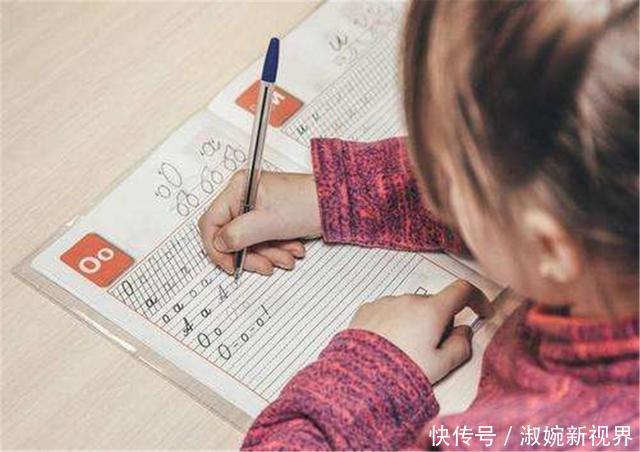 小学生罚抄“足”字,没想到写出了“灵魂”,老师:再抄100遍