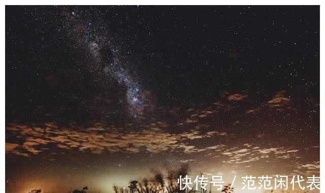 亲职化|太懂事的孩子更容易抑郁?——心理学:什么是亲职化儿童