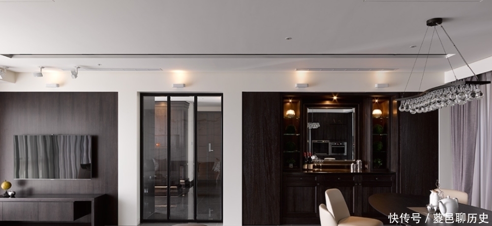 绿植|这是我见过最耐看的家,全屋大量留白,一进屋就被迷住,晒晒!