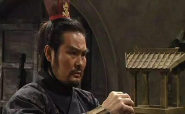 不值|三国死的最惨的十位大将，关羽上榜张飞第六，第一最不值！