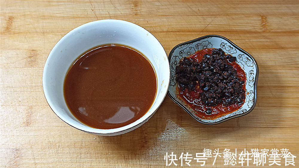 豆瓣酱|教你凉拌苦瓜好吃的做法,营养美味又不苦,一顿做3根还不够吃