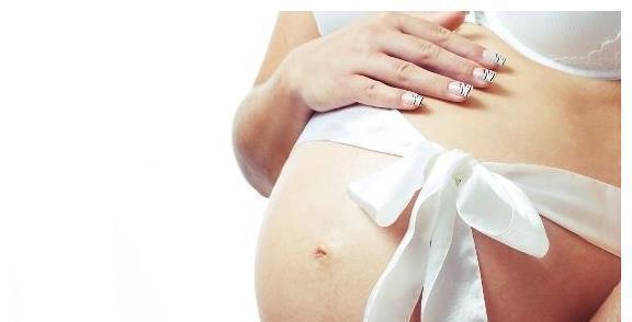 羊水|怀孕后,为何有的不显怀,有的肚子却大得像球?多半和这4点有关