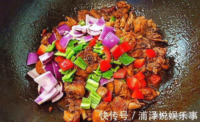 大腿|教你红烧鸡腿的家常做法,成菜软烂鲜香,做一大盘孩子们都抢着吃
