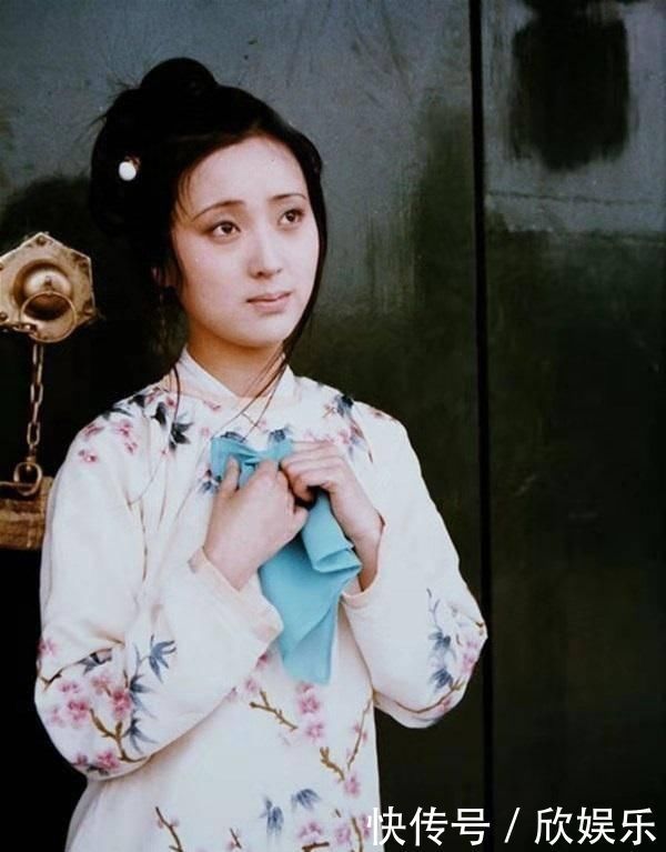 贾母为何给宝钗办生日宴,却不管不问黛玉探春无意道出背后真相