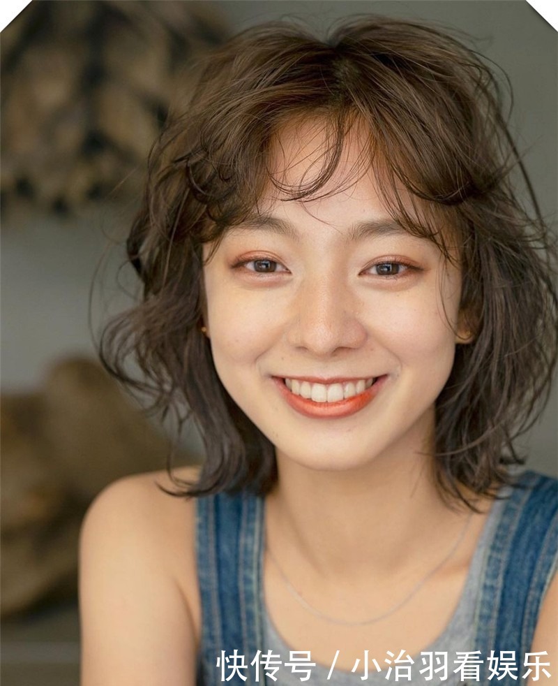 长度|短下巴发型千万别乱选，选不好胖一圈，展现优势发型大公开