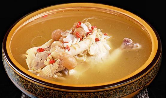 炖鸡汤要记住“3放2不放”，20年的配方，汤鲜味美，肉嫩无腥味