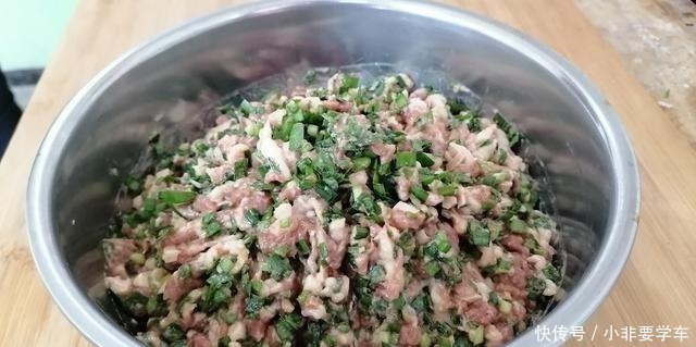 酒店|包子肉馅最忌直接放盐和料酒，酒店大厨教你技巧，肉嫰多汁