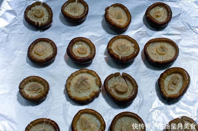 适量|一道让人食欲大开的美食蒜香香菇,独特的香味,真不错!