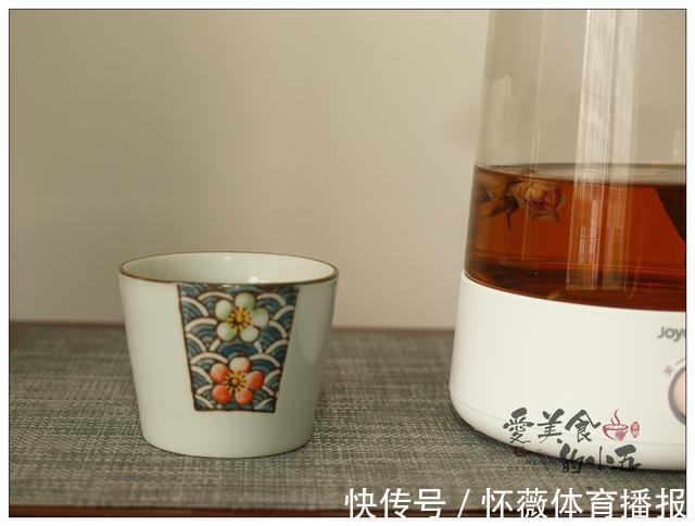 用玫瑰与陈皮煮一壶花茶,带来一天的好心情