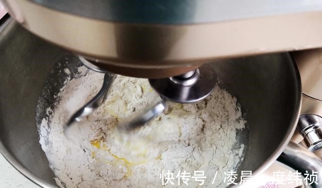 效果|想做面包没烤箱咋办跟我学这么做,有个蒸锅就搞定,效果还特棒