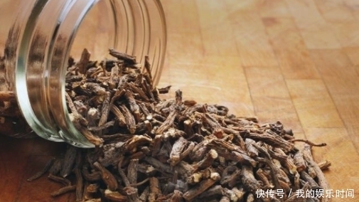 饮食|肝火旺的人,多数有5种表现,你有吗?