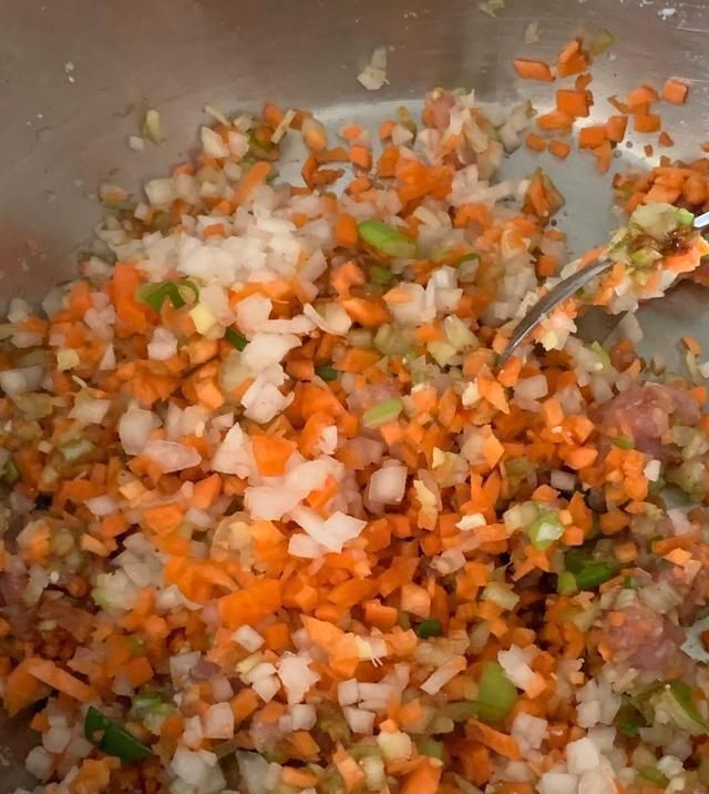 酥里嫩|外酥里嫩的豆腐丸子原来做起来这么简单,家人都说好吃