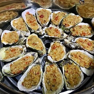 懒人最爱的蒜蓉满满的生蚝，因为它我都爱上做饭了