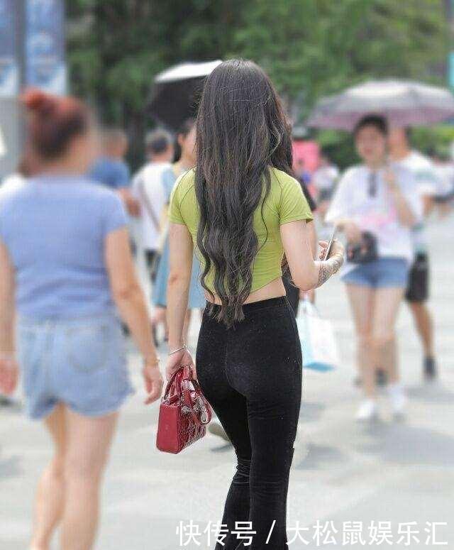 打底裤|瑜伽裤穿搭会显得脸型很好,时尚又显瘦的利器,搭配出不同风采