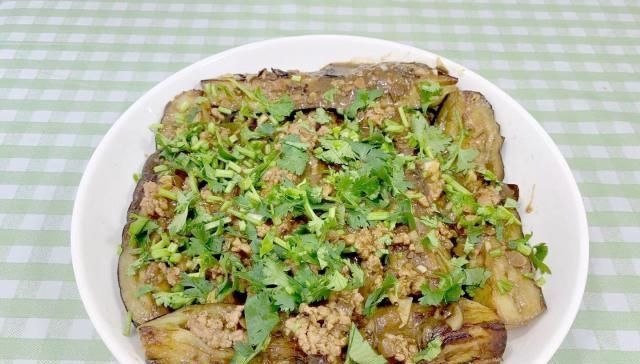 用油|这样做出来的茄子才是最下饭的,咸香味浓,特别是用油很少